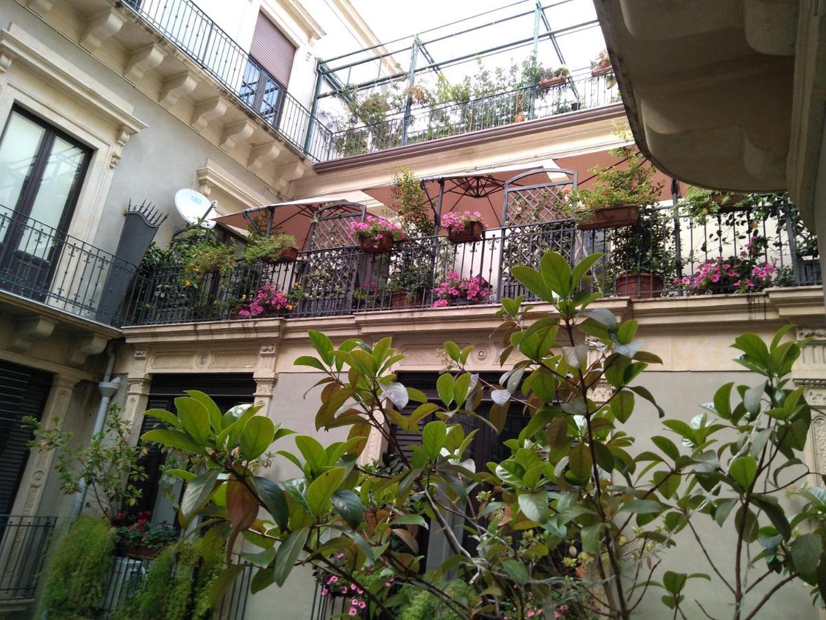 House Vintage Bed & Breakfast Catania Exterior foto